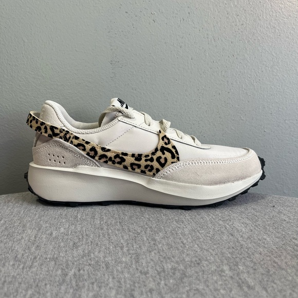Nike Waffle Debute Vintage Phantom Summit Leopard Women’s Shoe Size 7 HF1856-001 - Picture 1 of 11